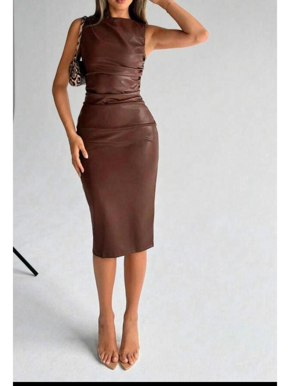 Brown fitted dress - Picture 3 of 5